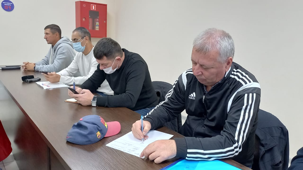 Тренеры республиканской школы олимпийского резерва по футболу проходят курсы повышения квалификации