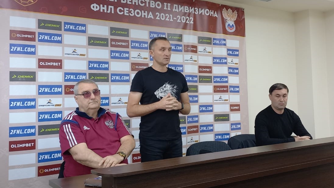 Тренеры республиканской школы олимпийского резерва по футболу проходят курсы повышения квалификации