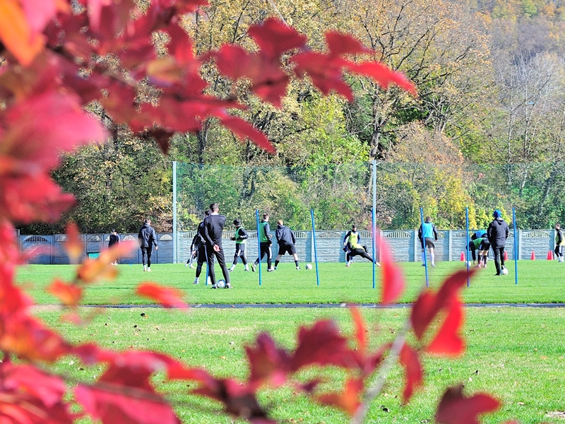 Игроки «Дружбы» готовятся к сложному матчу с командой футбольного клуба «Кубань Холдинг»