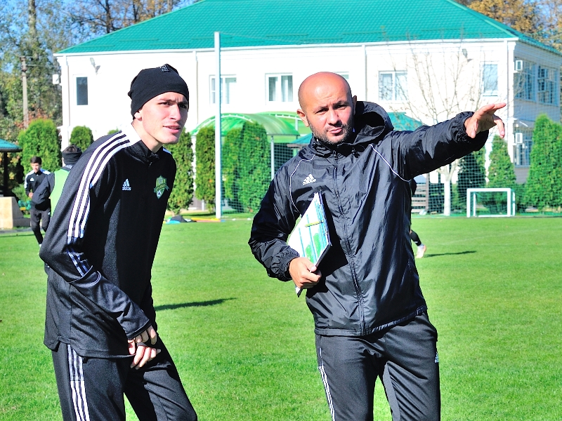 Игроки «Дружбы» готовятся к сложному матчу с командой футбольного клуба «Кубань Холдинг»