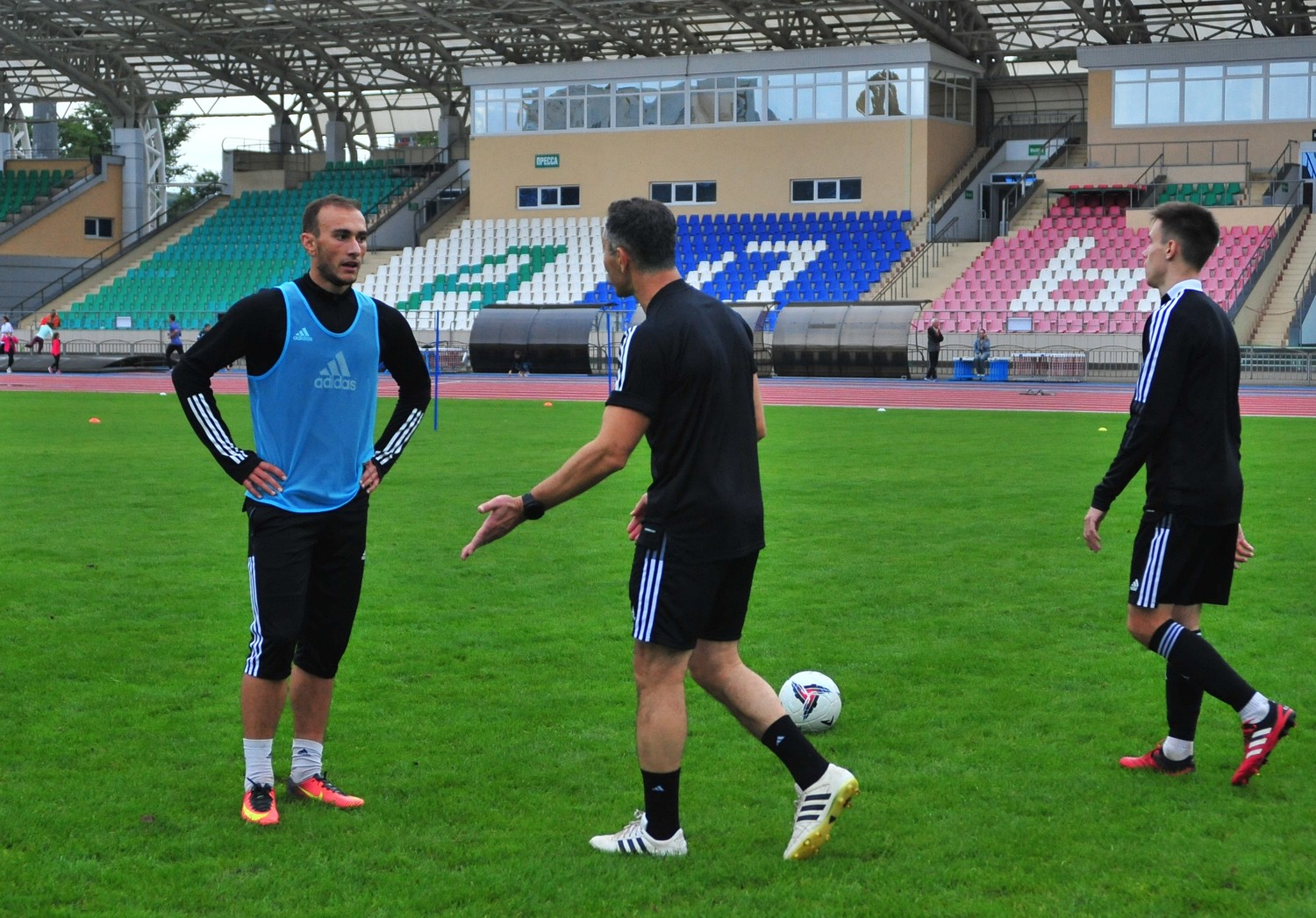 «Дружба» провела первую открытую тренировку