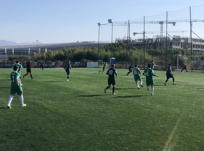 Сегодня на сборах «Дружба» провела первый в этом году товарищеский матч