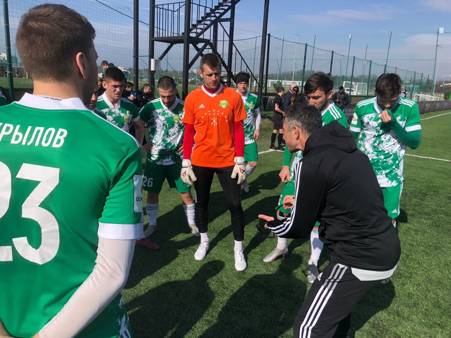 Сегодня на сборах «Дружба» провела первый в этом году товарищеский матч