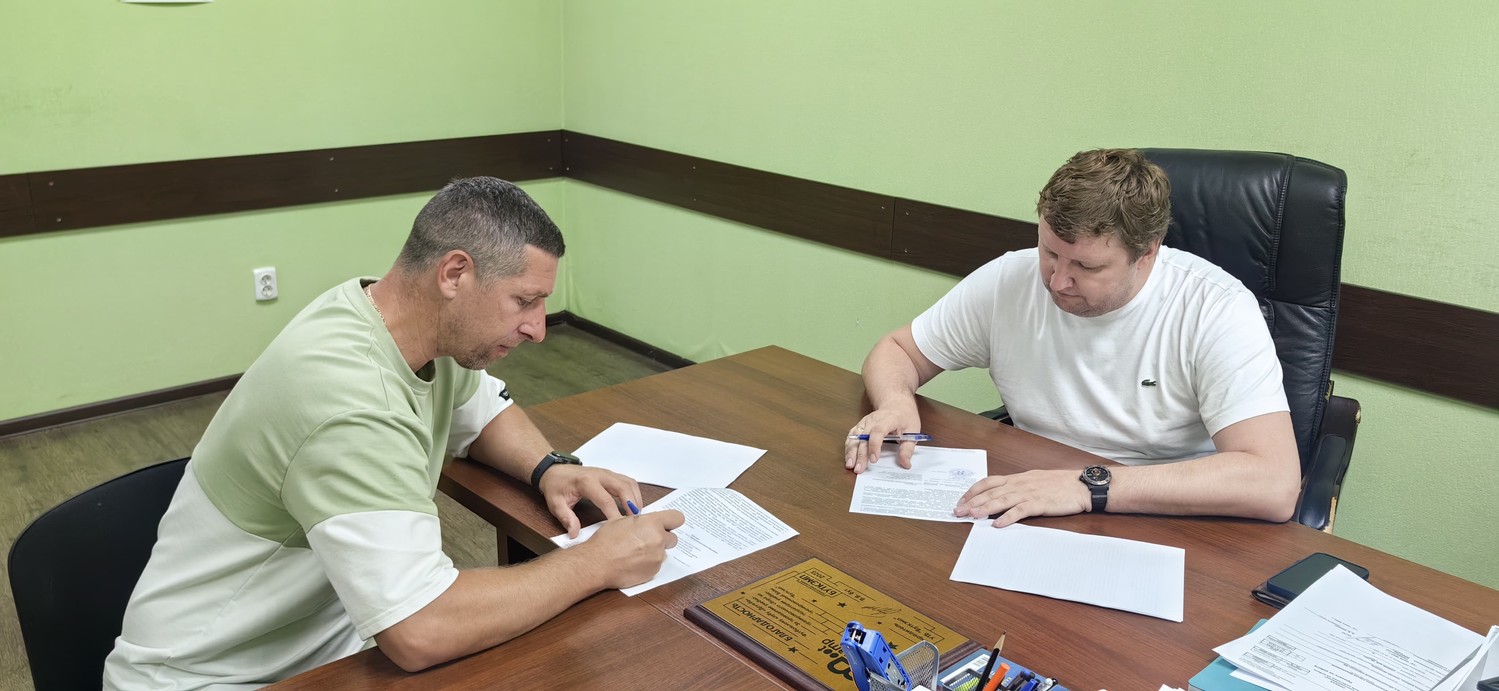 Главным тренером «Дружбы» назначен Сергей Мирошниченко