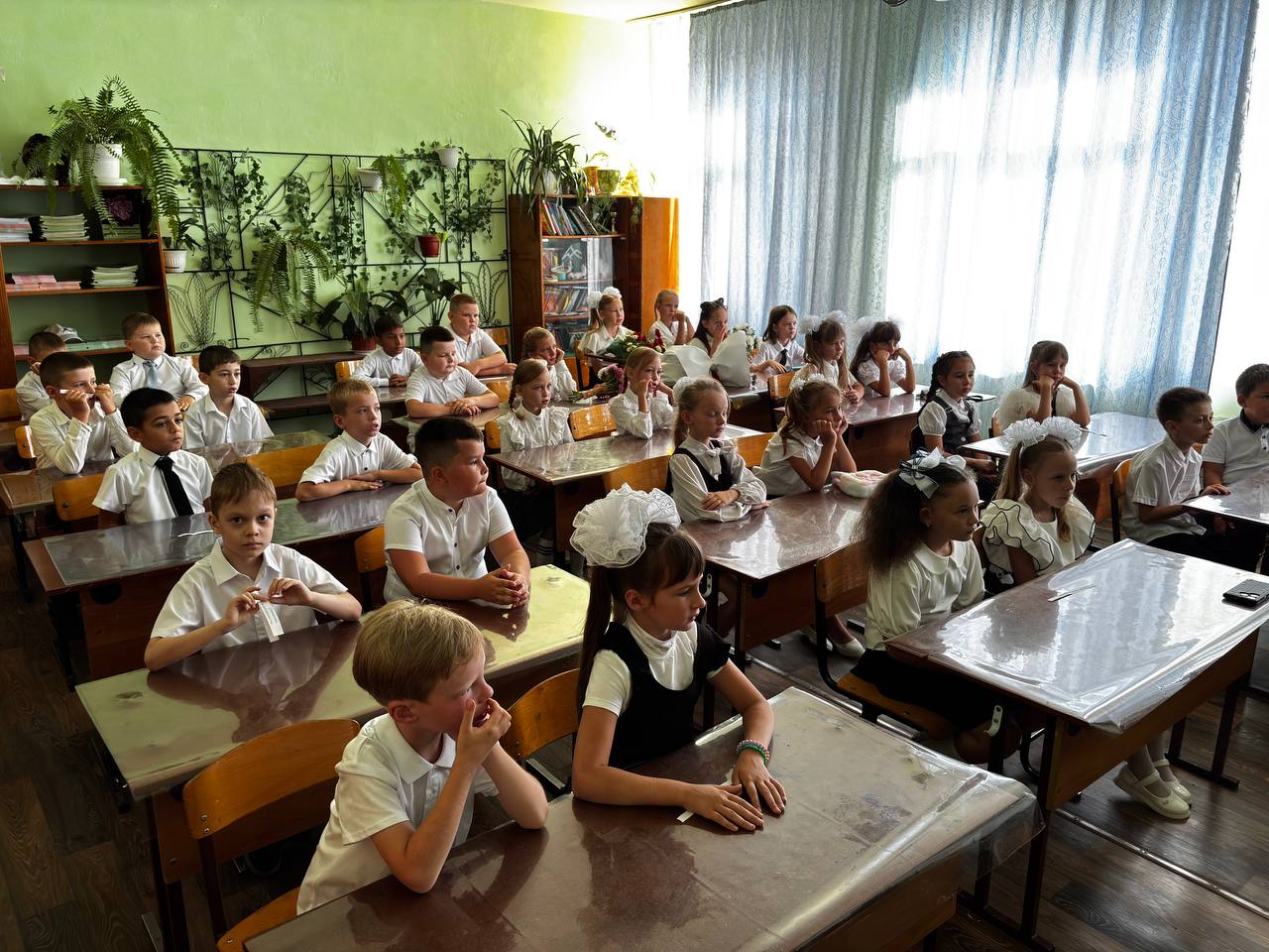 ФК «Дружба» провёл классный час в Образовательном Центре № 4 Майкопского района